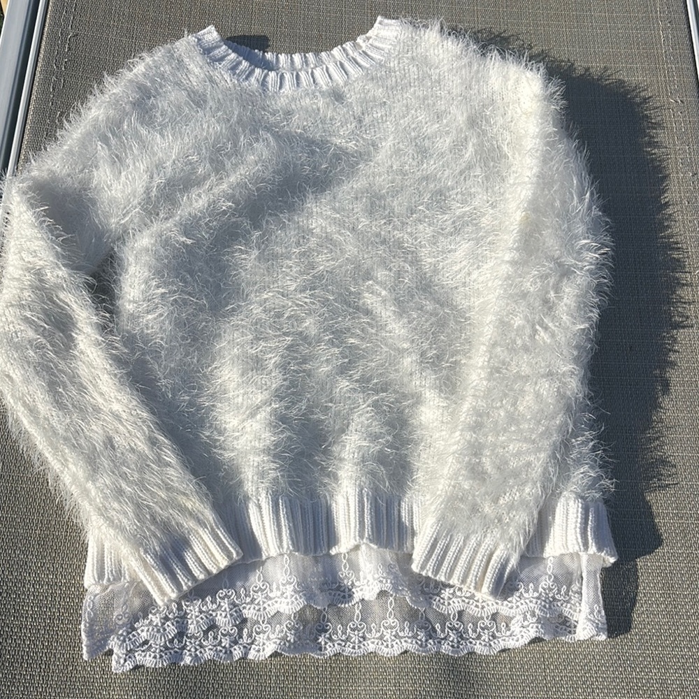 White Fluffy Sweater with Lace Trim